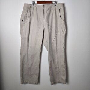 L.L. Bean Women's 20 Petite Tan Classic Fit Elastic Waist Utility Cargo Pants